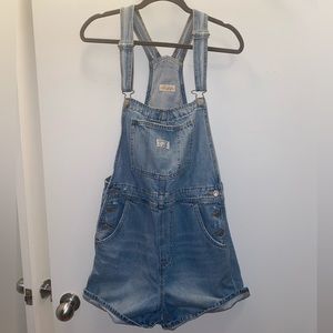 Levi’s Short Overalls